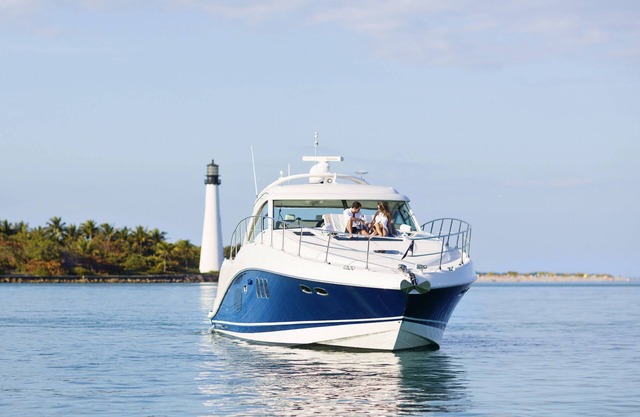 Charter 60ft Sea Ray Private Yacht