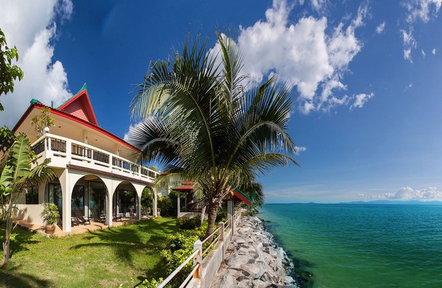 Charu Bay Villas