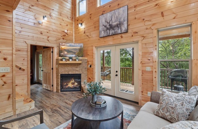 Chasing The Son Cabin 3 Bedroom Cabin by RedAwning