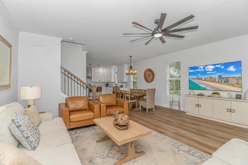 Chateau Papillon-Elegant 5BR Beach House-Steps from the Beach