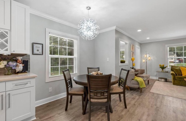 Cheerful 3 bedroom-long term close to uptown