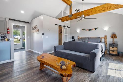 Cheerful Cottage Close to Franconia Notch #4