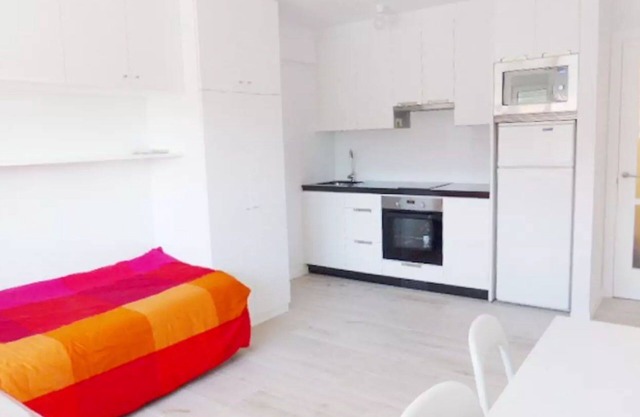 CHEERFUL, LUMINOUS, DOWNTOWN AND COZY APARTMENT
