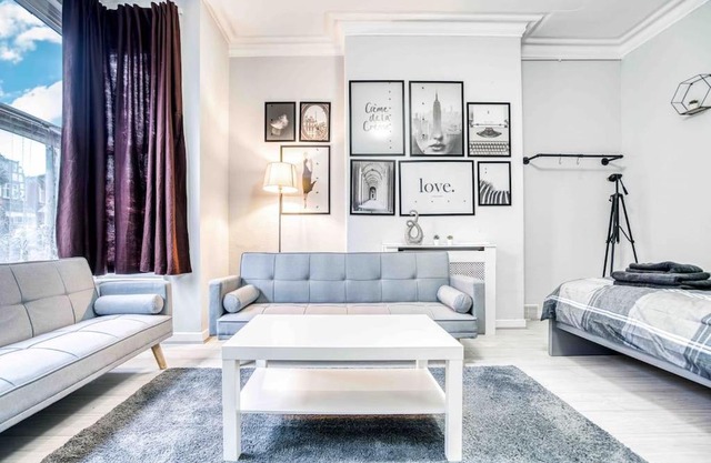 Cheerful Flat In Moseley With Free Parking