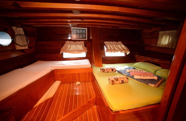 Cheers Gulet Private Charter for overnight stays