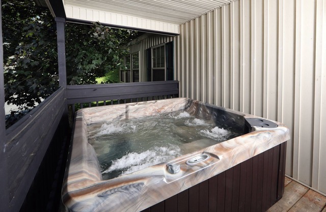 Cherry Blossom 11 - Three Bedroom Chalet
