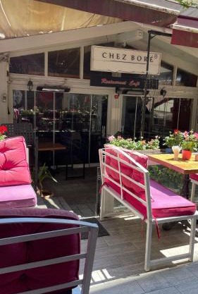 Chez Bore