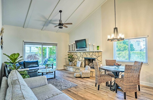 Chic Fountain Valley Getaway Near Theme Parks