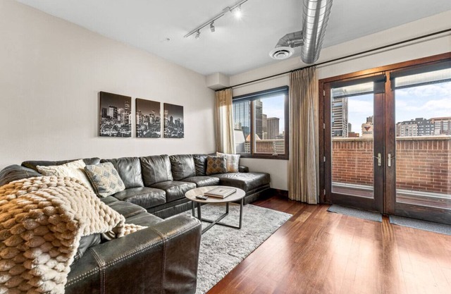 Chic Loft | Heart of RiNo | Walk to Everything