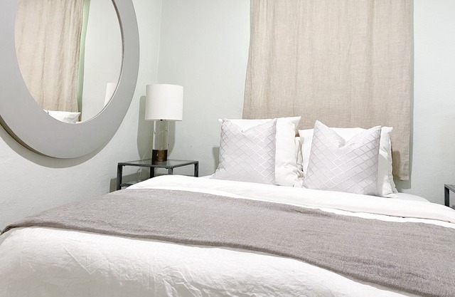 Chic Loft with 2 Bed & 1 Bathroom