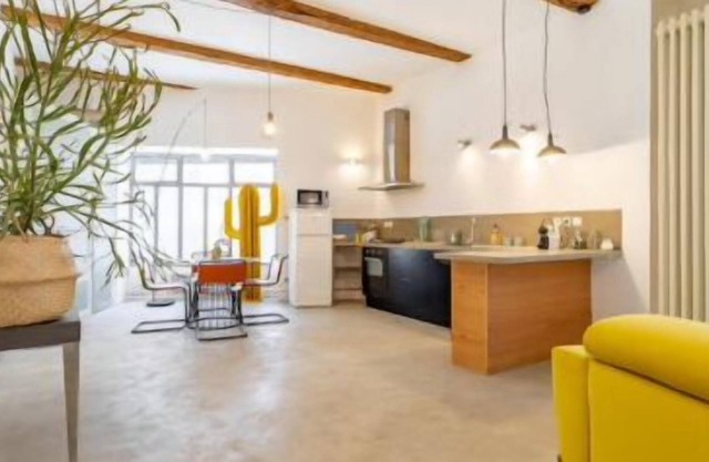 Chic & Modern