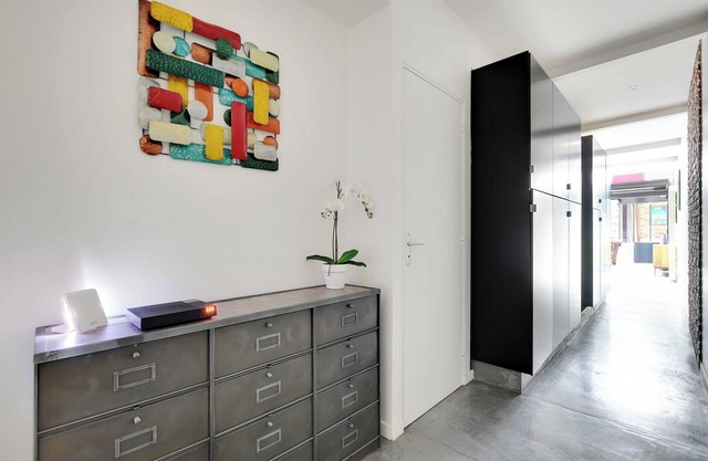 Chic & Spacious Loft 3br/6p Paris Center
