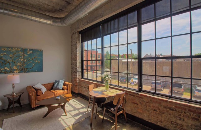 Chic Ultramodern Studio Loft w/Designer Features