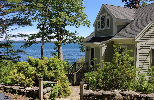 Christine's Cottage - Private Oceanfront