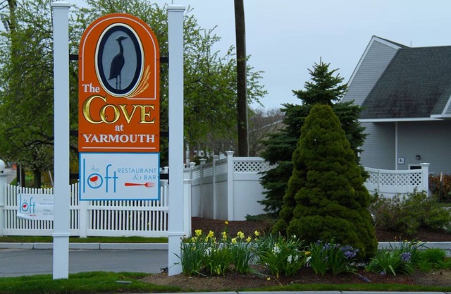 Christmas On Cape Cod - Cove At Yarmouth - 1BR With Kitchenette