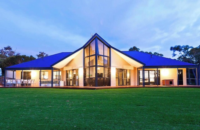 Chynoweth Scenic Views and Secluded Luxury