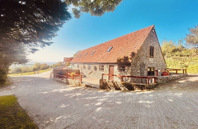 Cider House is a paradise for families, friends and couples.