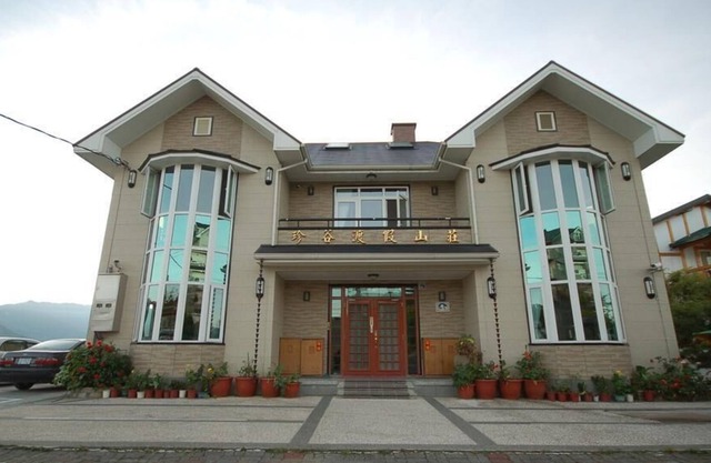 Cingjing Farm Jenku Villa