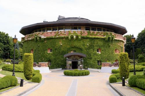 Citadel Inn Gastro Boutique Hotel - Готель Цитадель Львів