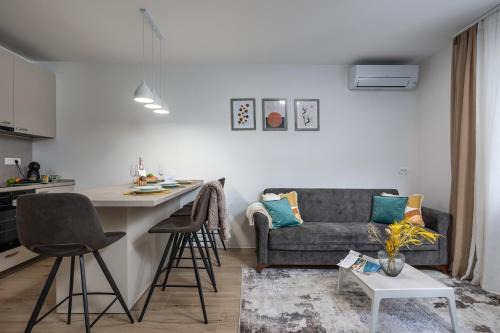 City Apartment Nurli near beach - Happy Rentals