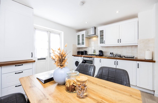 City Escape London Apartment With 2 Bedrooms