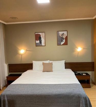 City Hotel- Orla do Guaíba, Parque Harmonia, Mercado Público
