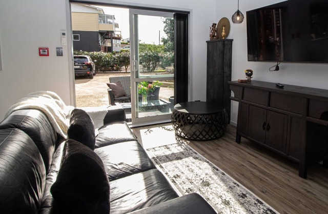 CITY LIVING APARTMENT THREE