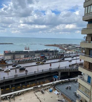 city sister apartments sea view للعائلات فقط