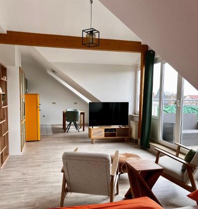 City-View Studio with Balcony, Dessau