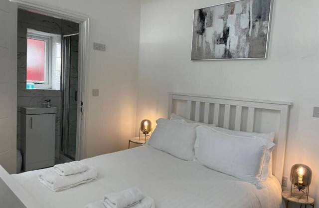CityBreaks Rooms with Free Parking - Deluxe Double Room 3