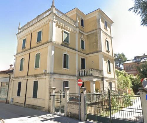 Civico 18