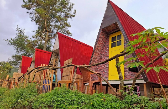 Ciwidey Jungle Camp & Villa