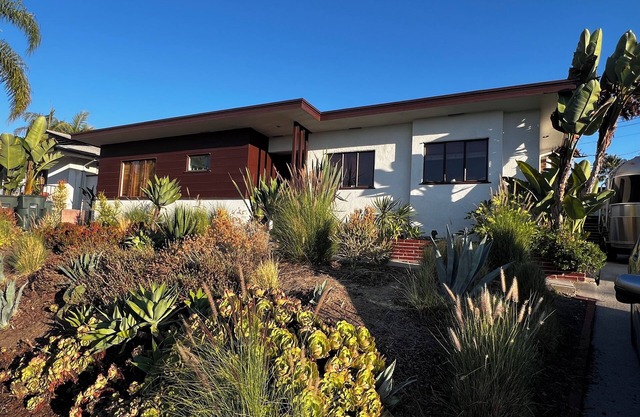 Classic 1950 Mid Century Modern Home in the San Rafael Hills