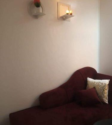 Classy studio in southb