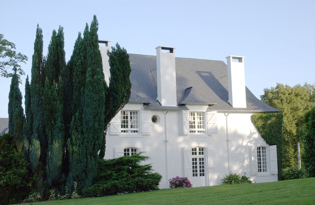 Clos Mirabel Idyllic C18 Manor House B&B or Whole House + pool sleeps 10+ PAU