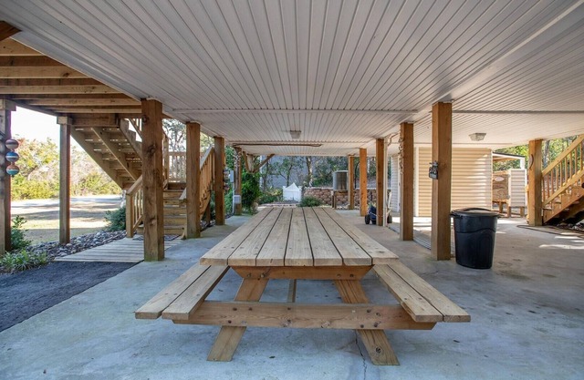 Close Enough 3 Bedroom Home by RedAwning