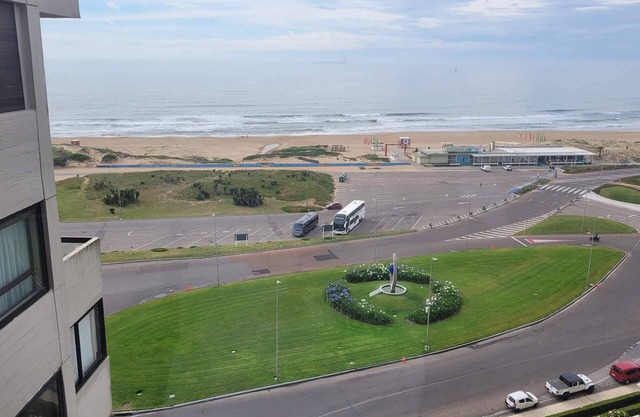Close to everything, 12th Floor V/Sea, Garage, Family Friendly.