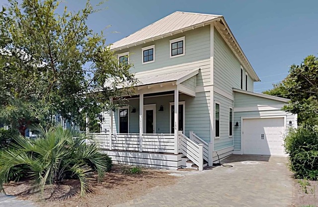 Close to the Beach! Beautiful 30A Home with Community Pool