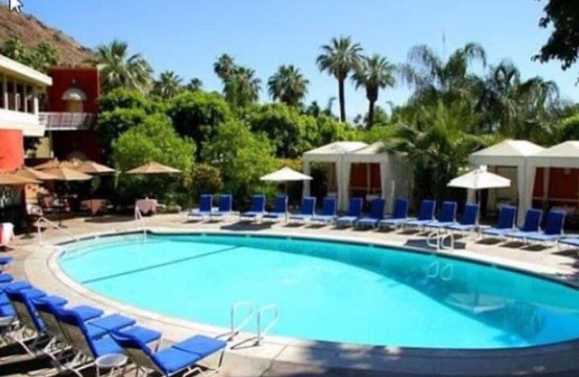 Coachella Jr Villa Palm Canyon Resort - Sleeps 4