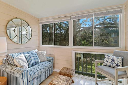 Coastal Calm Nature Retreat Villa on Port Royal Sound