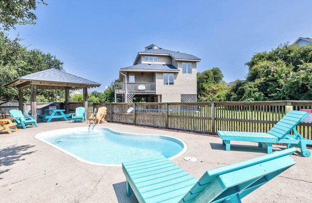 Coastal Comfort | 985 ft from the beach | Private Pool, Hot Tub | Corolla