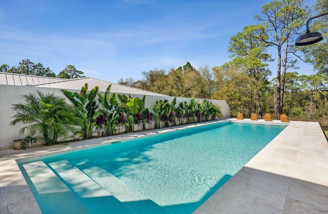 Coastal Lake View & Access! BIGGEST in Rosemary Beach PRIVATE Pool ! Sleeps 18