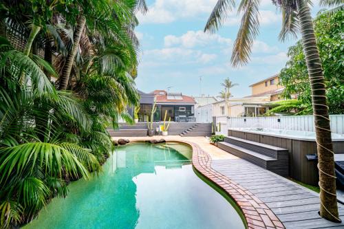 Coastal Zen Oasis - Saltwater Pool & Heated Spa