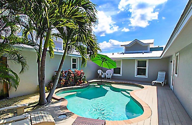 Coconut Cottage #3 by AMI Locals