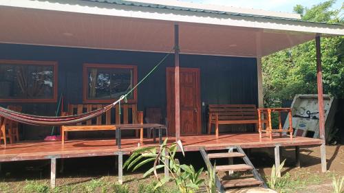 Coconut Lodge #2