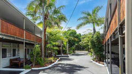 Coconut Palms 2 Bedroom Apartment