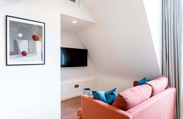 Coleherne Road Residence X