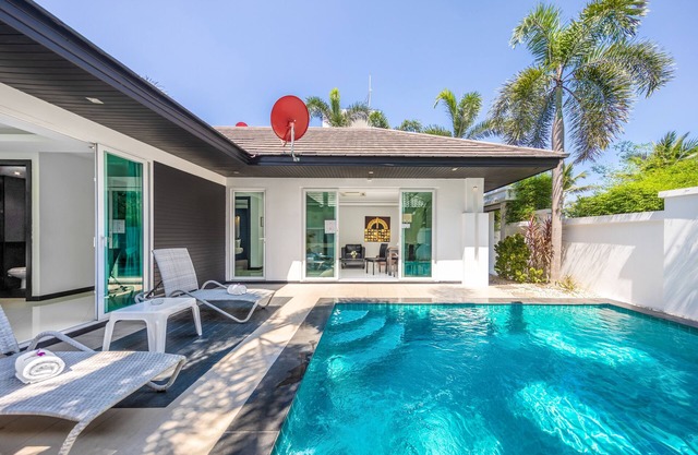 Colibri Pool Villa Pattaya