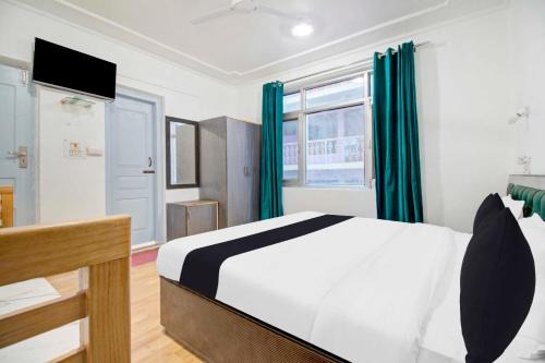 Collection O Srinagar Jhelum Riverside