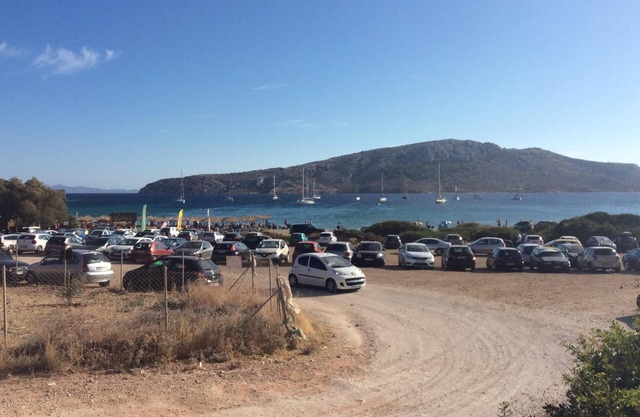Combines acquaintance of Athens and holidays by the sea (00002384161)
